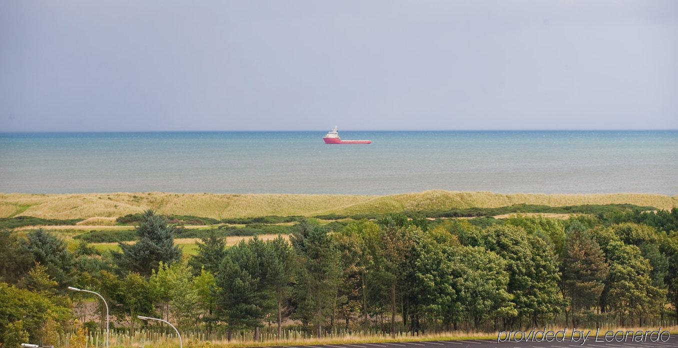 Holiday Inn Express Aberdeen - Bridge Of Don Bagian luar foto