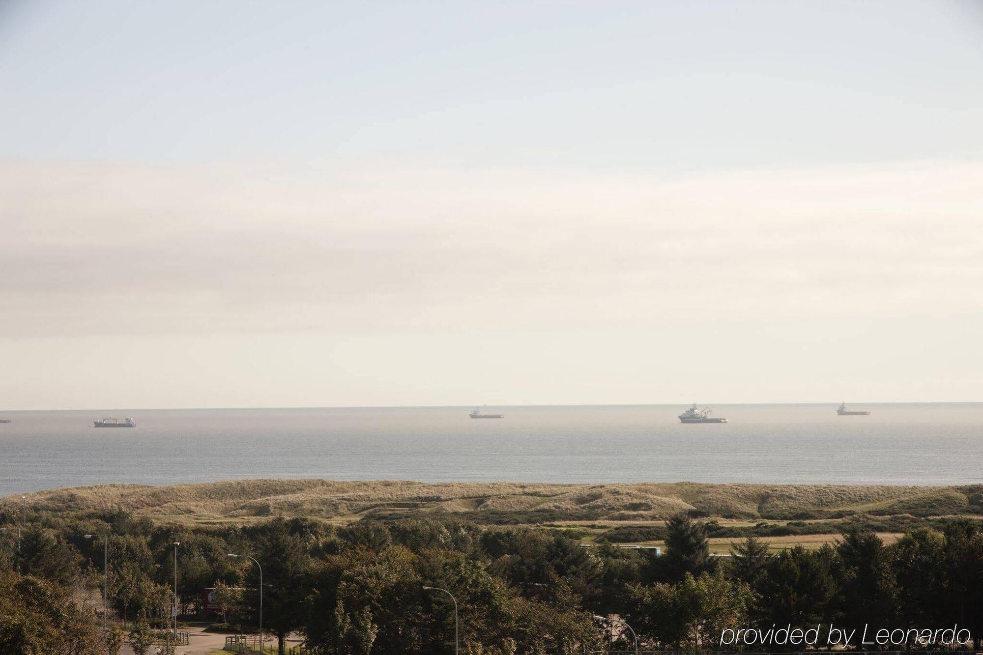 Holiday Inn Express Aberdeen - Bridge Of Don Bagian luar foto